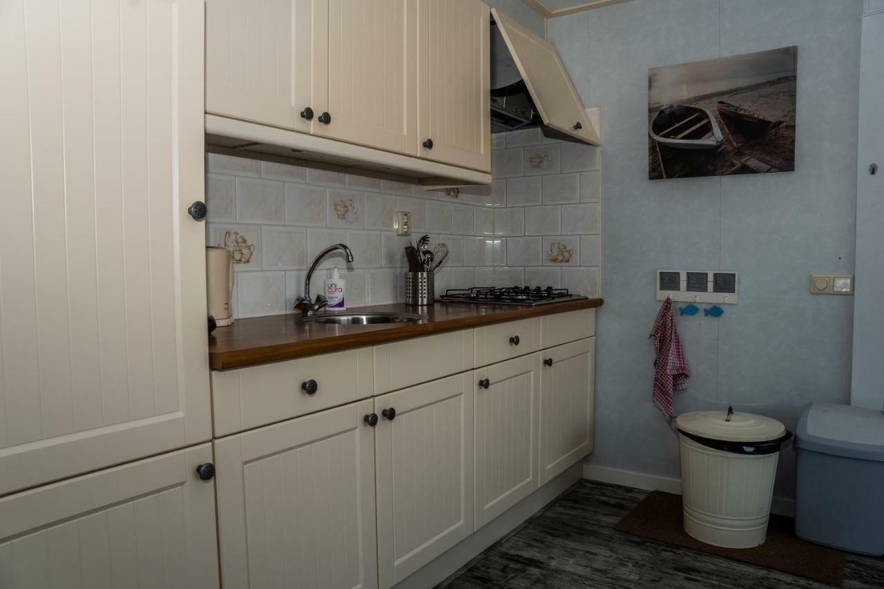 Chaletparc Krabbenkreek Zeeland - Chalet 50 Sint Annaland Εξωτερικό φωτογραφία