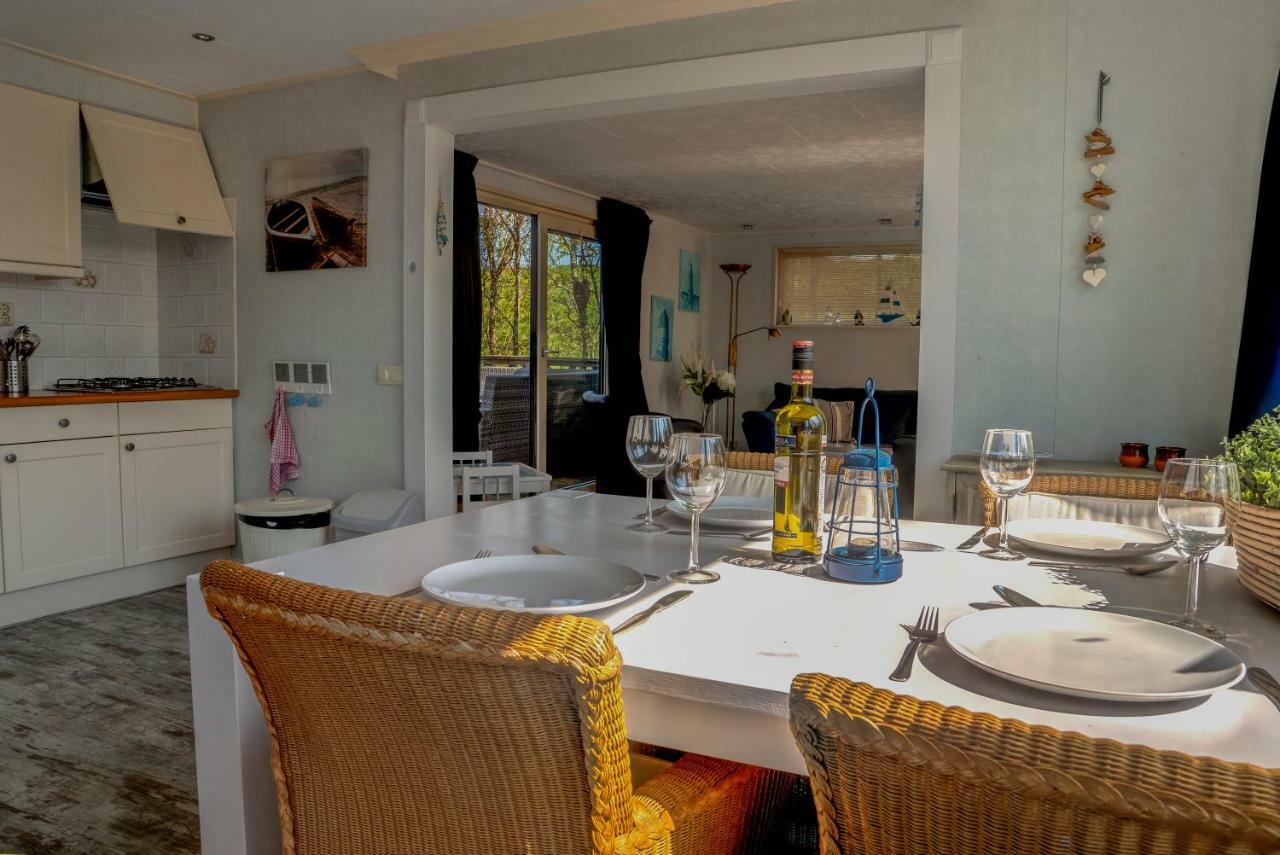 Chaletparc Krabbenkreek Zeeland - Chalet 50 Sint Annaland Εξωτερικό φωτογραφία